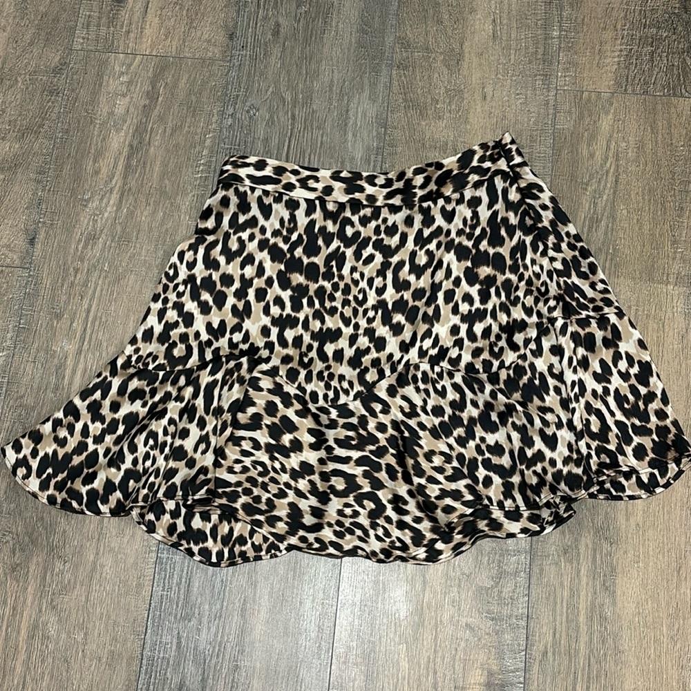 Zara zipper side leopard ruffle skirt